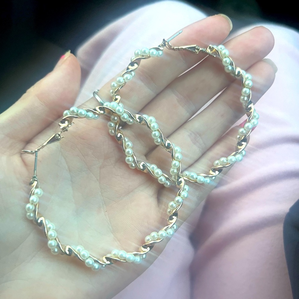Gold & pearl hoop earrings